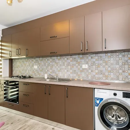 Modern Apartment *